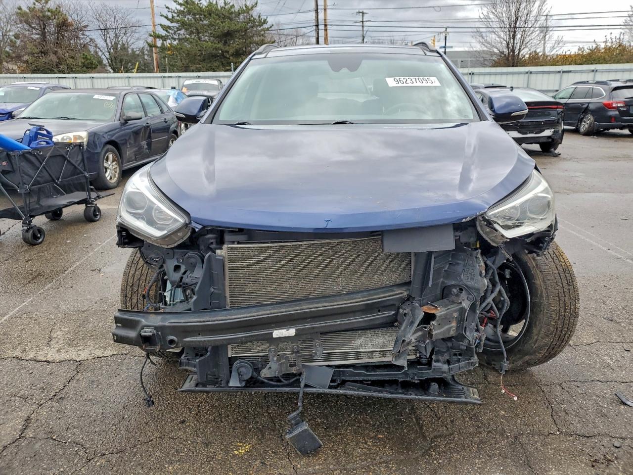 Lot #3316811432 2017 HYUNDAI SANTA FE S