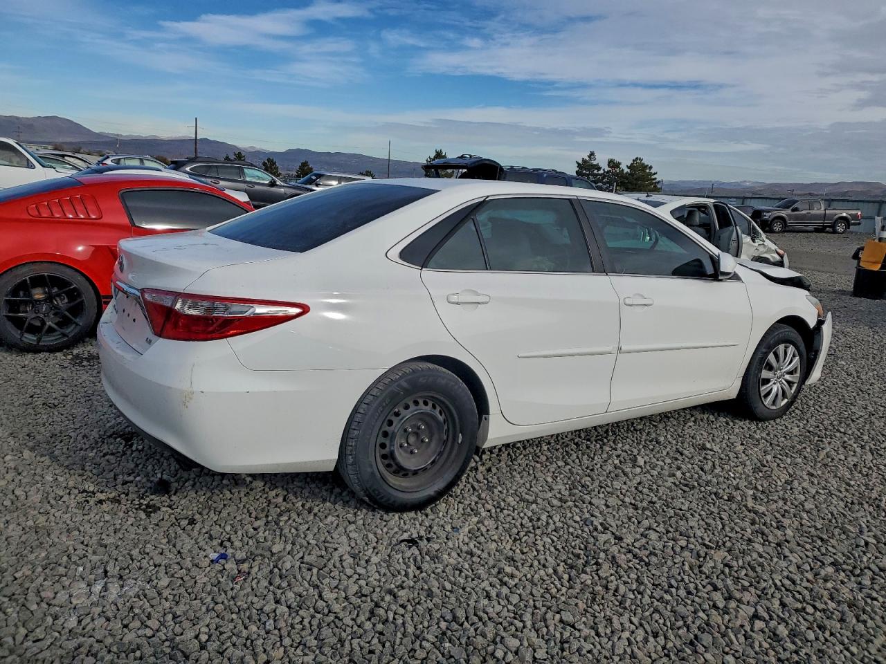 TOYOTA CAMRY LE