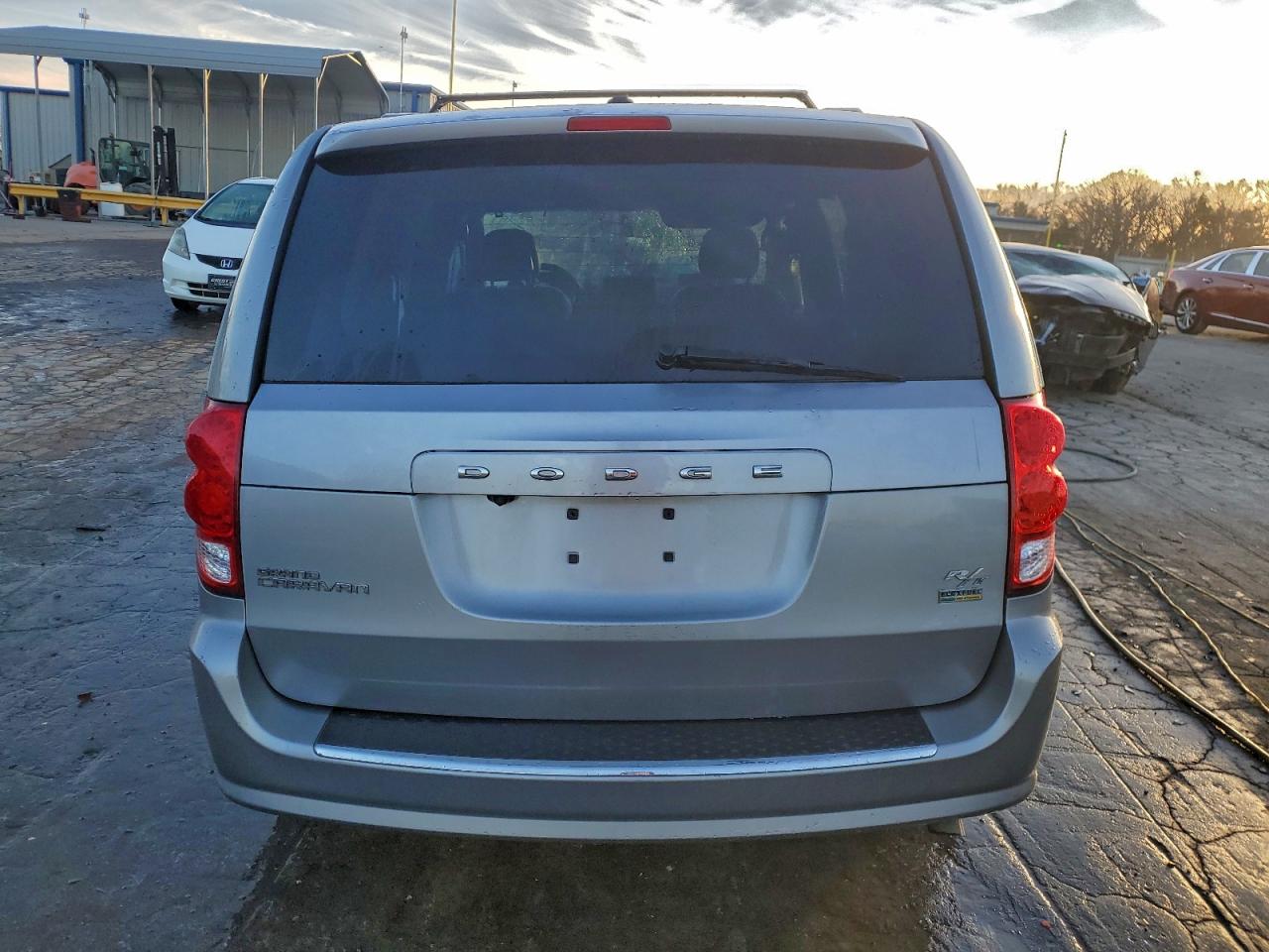 DODGE GRAND CARAVAN R/T
