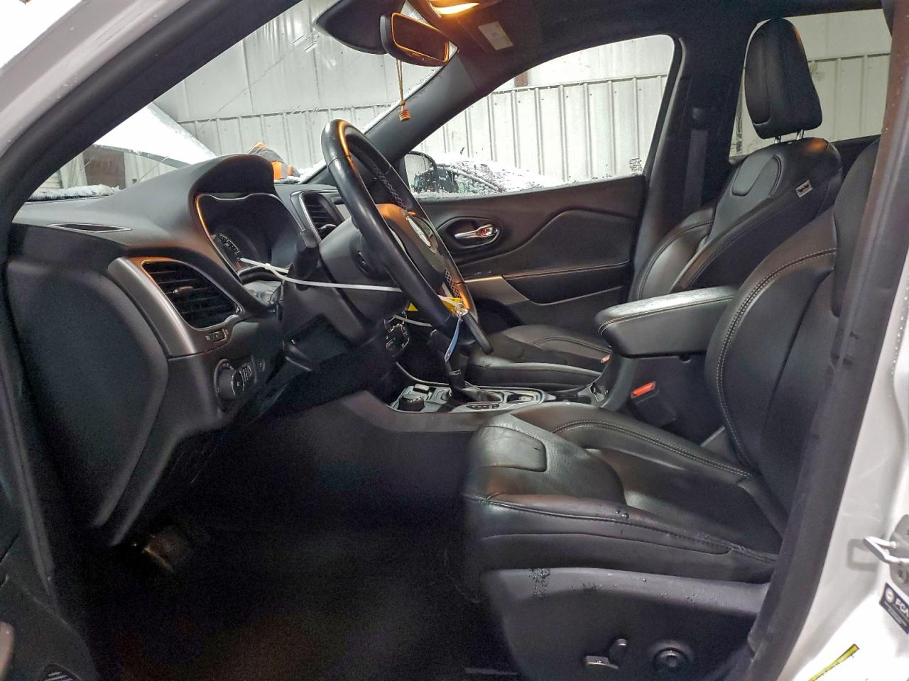 JEEP GRAND CHEROKEE LATITUDE LUX