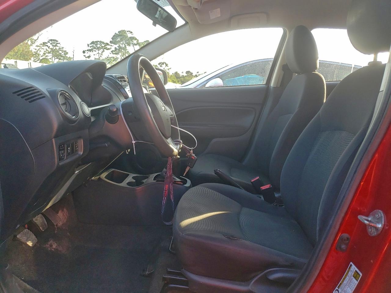 MITSUBISHI MIRAGE G4 ES