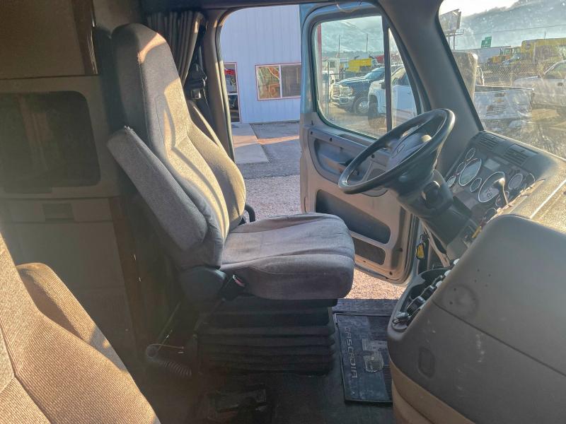 2014 FREIGHTLINER CASCADIA 1 #3305405304