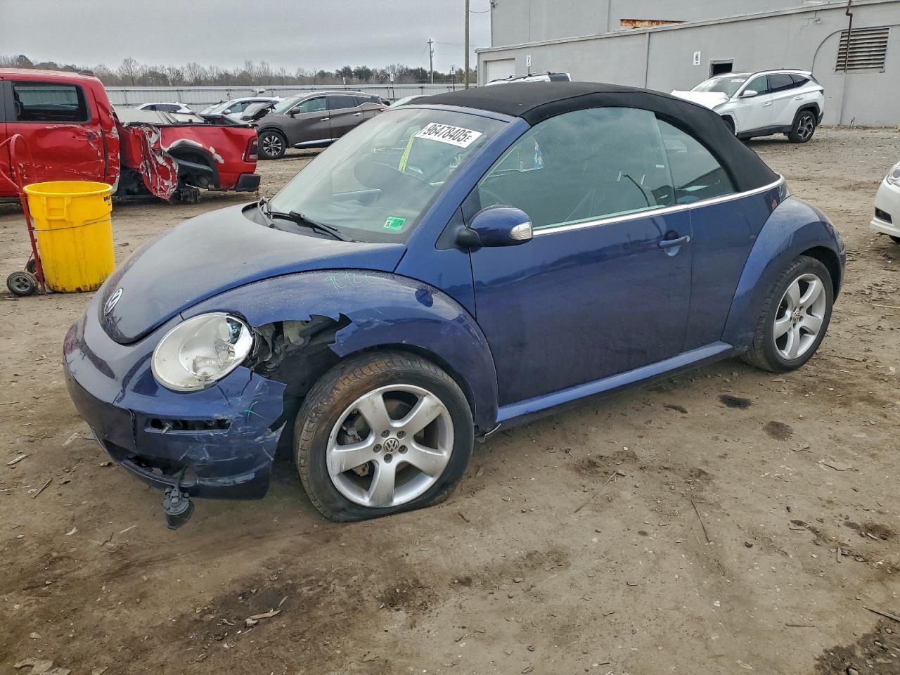 Lot #3316163267 2006 VOLKSWAGEN NEW BEETLE