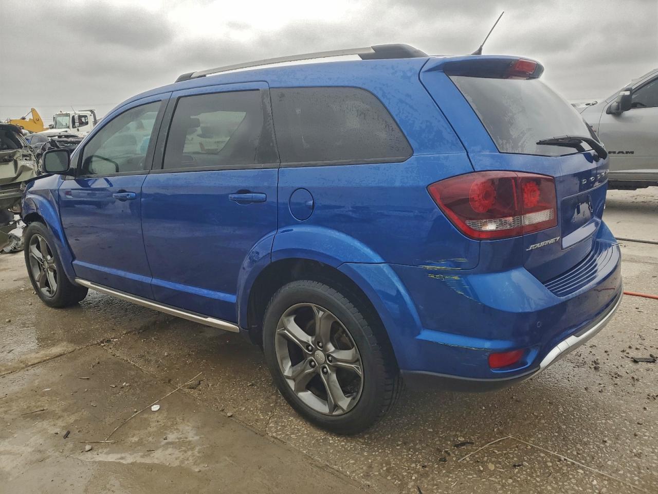 DODGE JOURNEY CROSSROAD