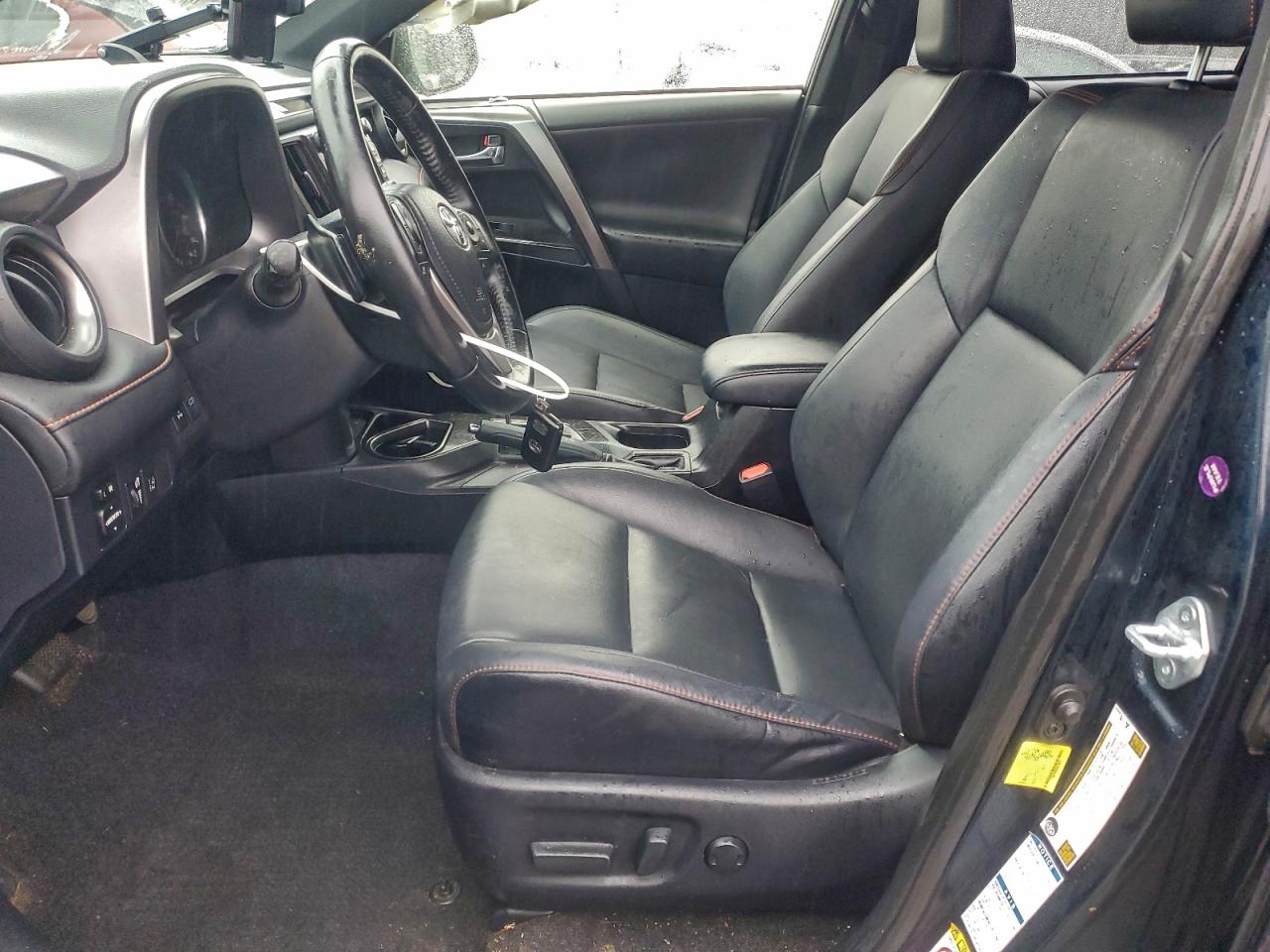 Lot #3317061043 2017 TOYOTA RAV4 SE