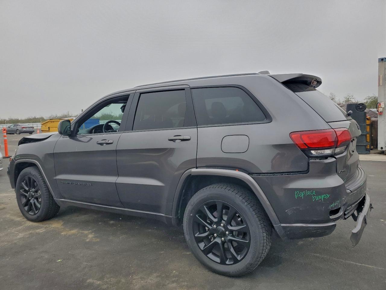 JEEP GRAND CHEROKEE LAREDO
