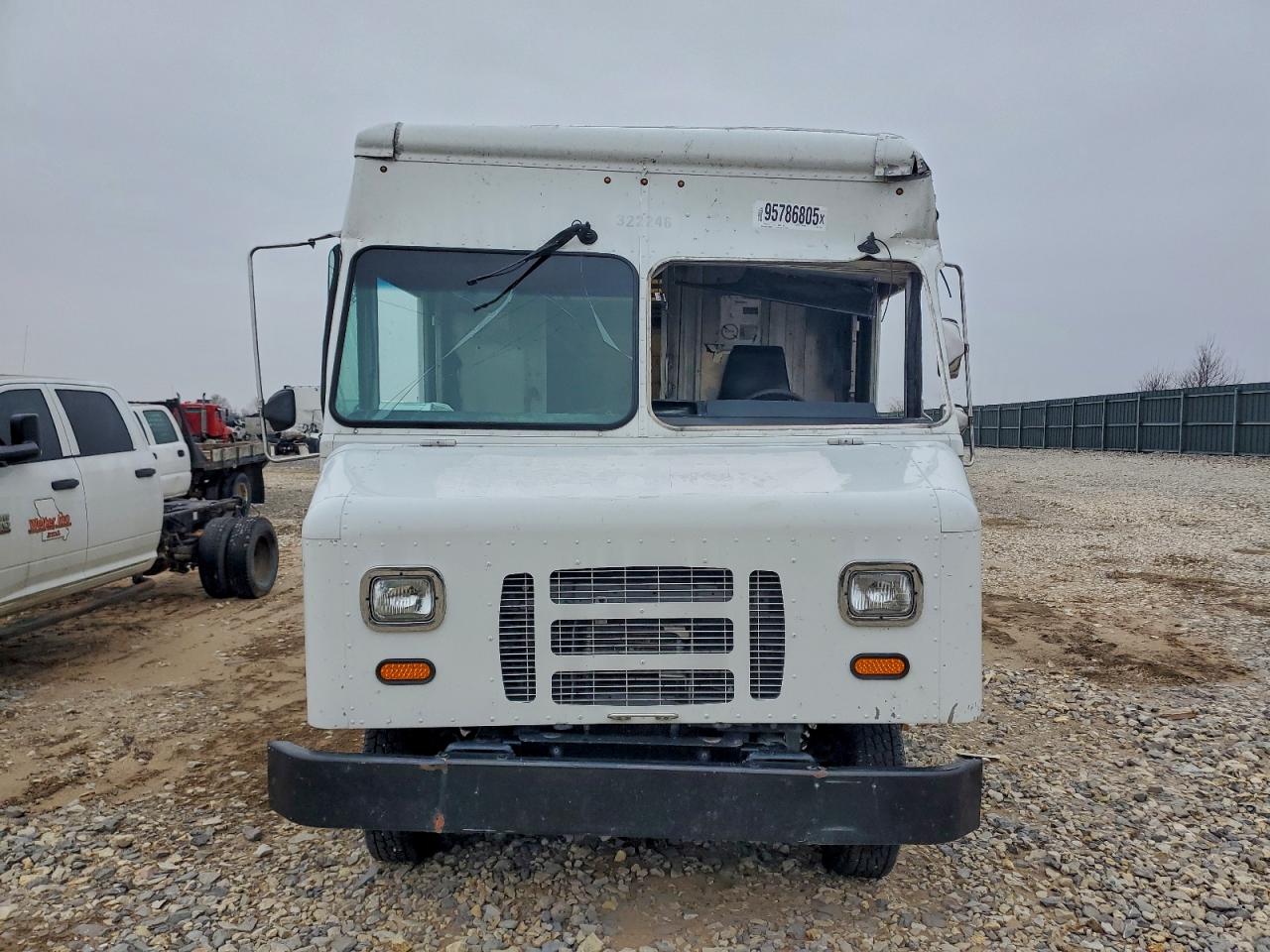 FORD ECONOLINE E450 SUPER DUTY COMMERCIAL STRIPPED CHASSIS