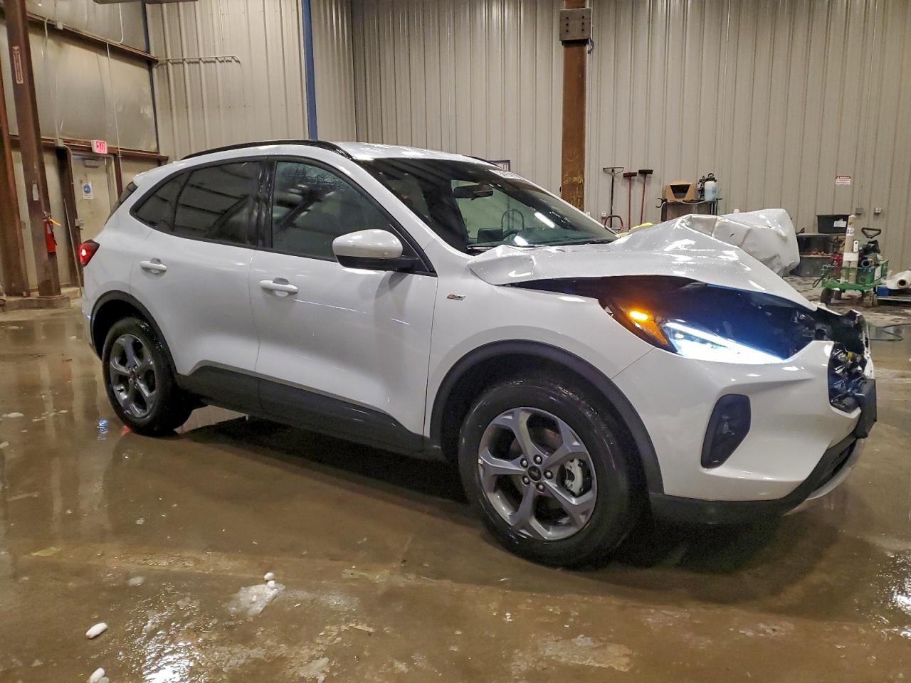 FORD ESCAPE ST LINE SELECT