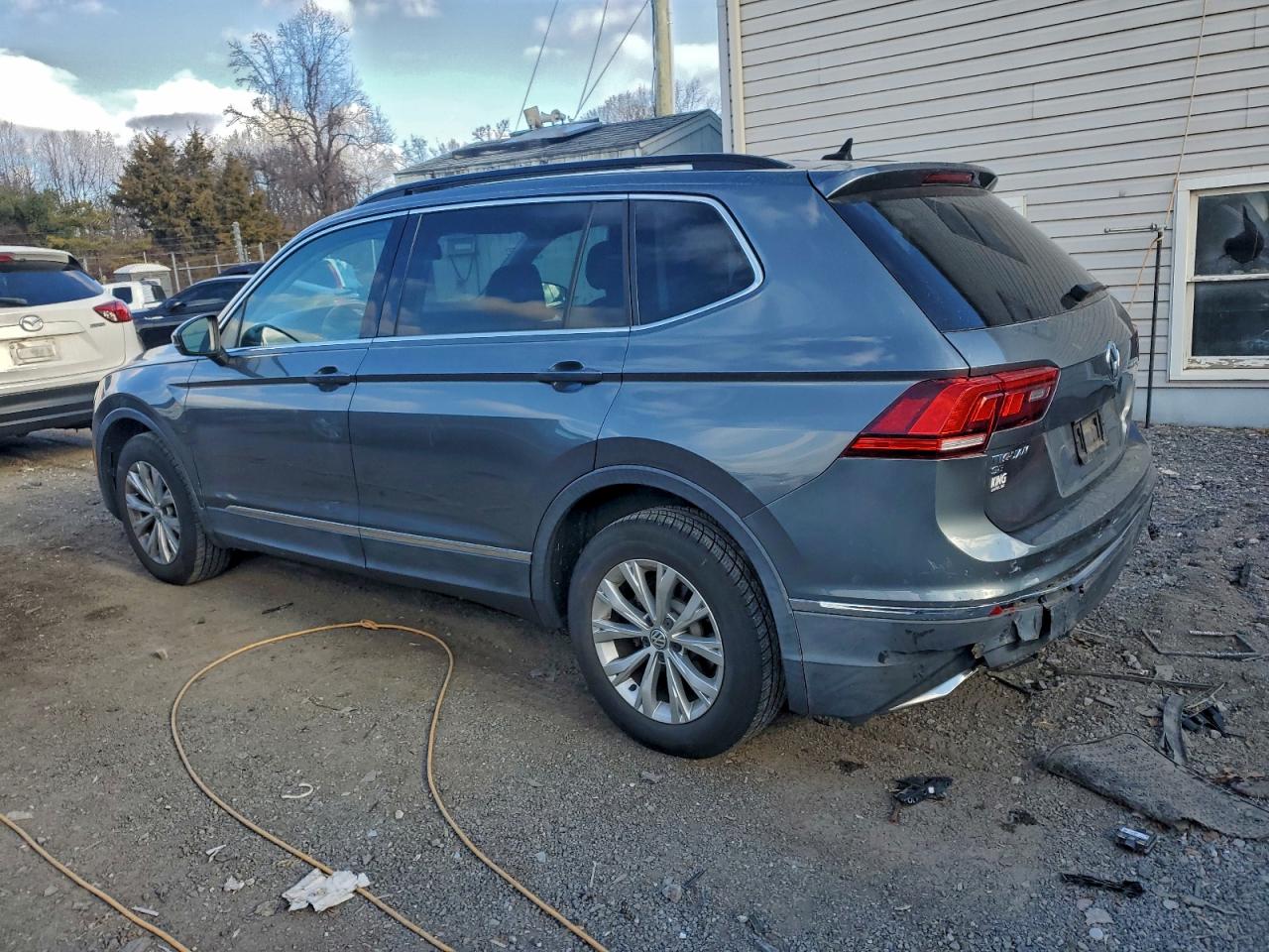 VOLKSWAGEN TIGUAN SE