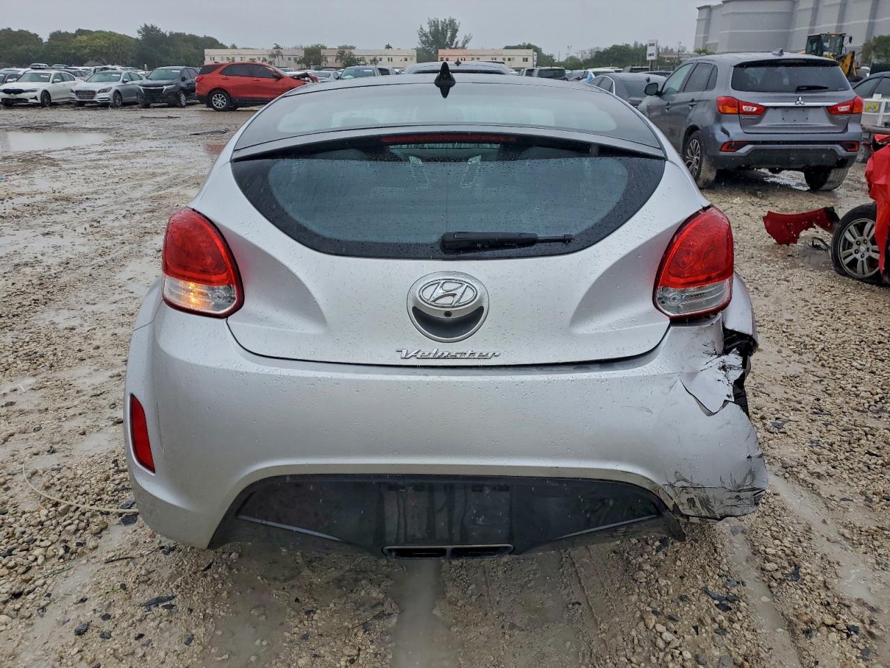 HYUNDAI VELOSTER