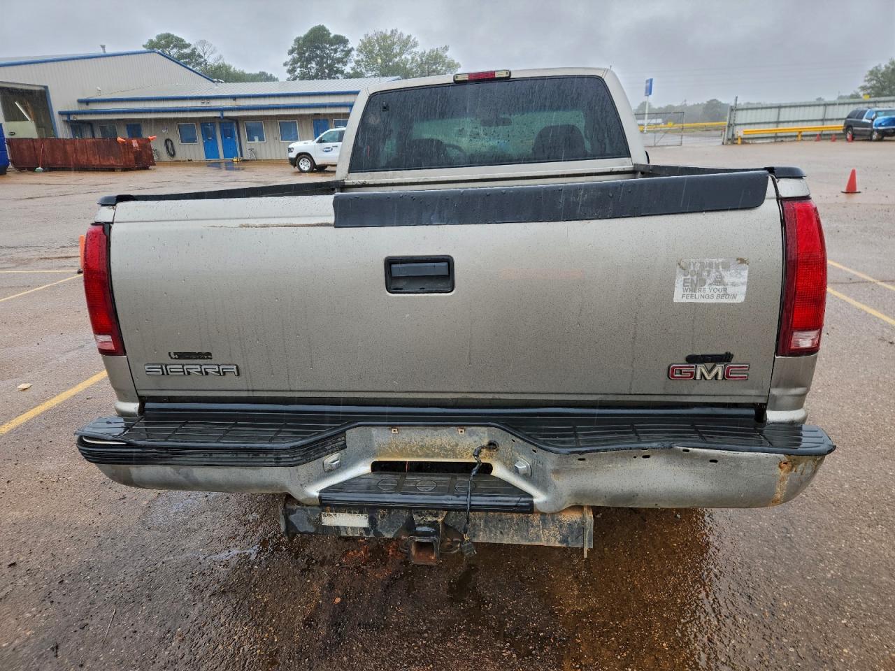 Lot #3311612229 1998 GMC SIERRA C15