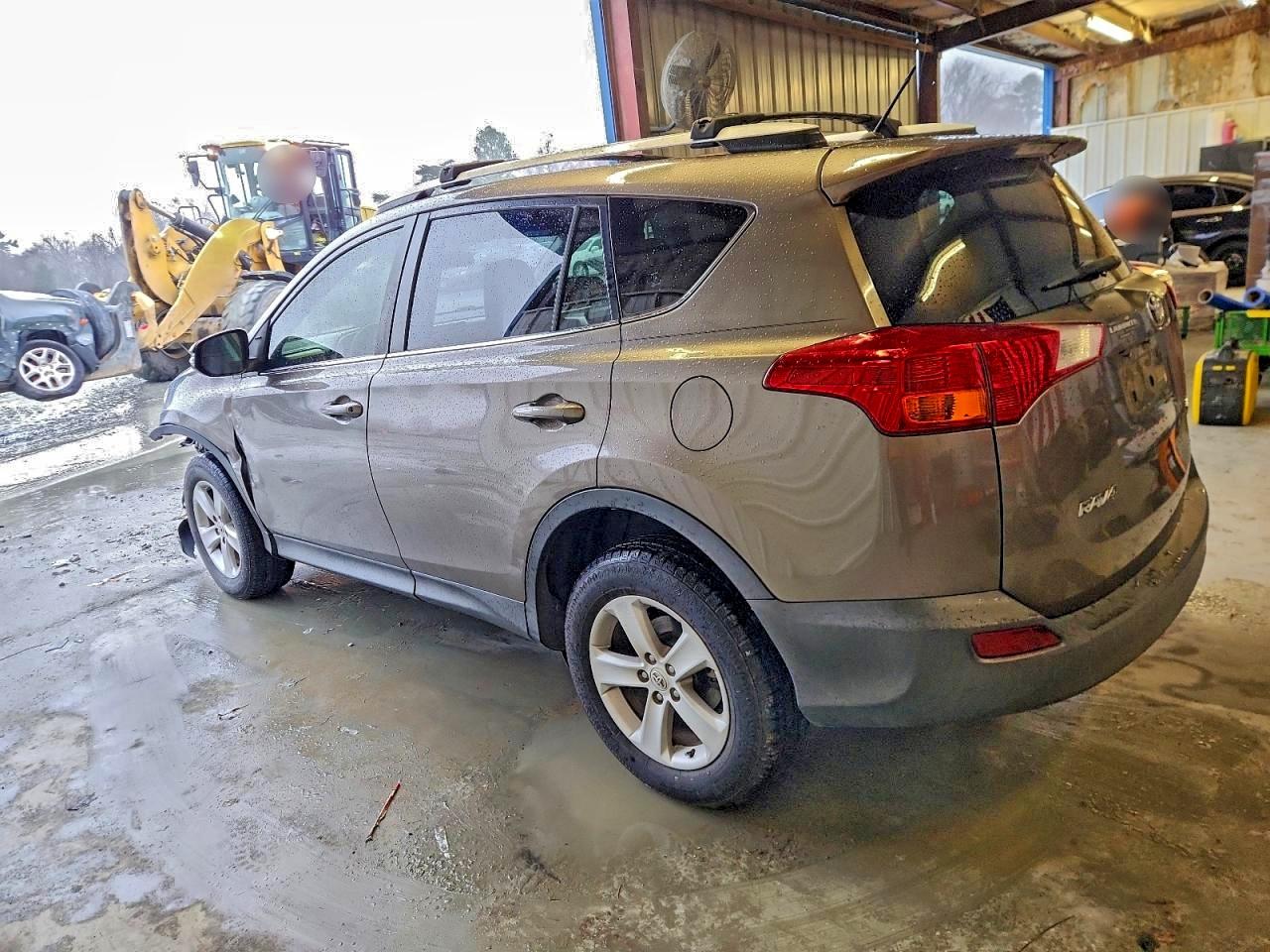 TOYOTA RAV4 XLE