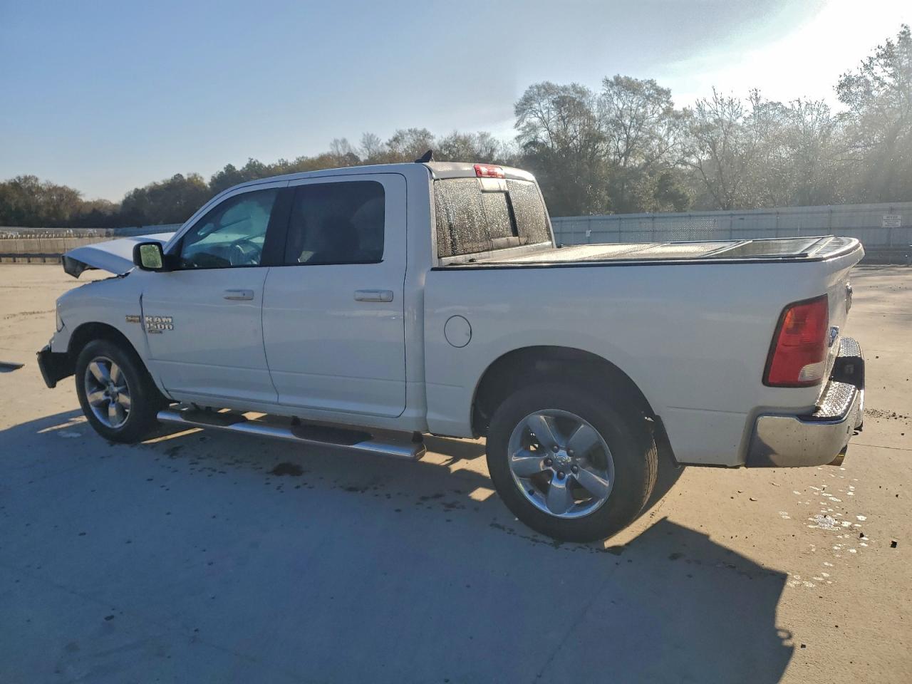 RAM 1500 SLT