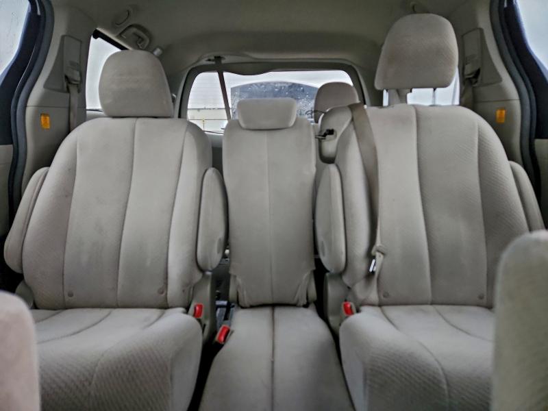 2011 TOYOTA SIENNA LE #3302701999