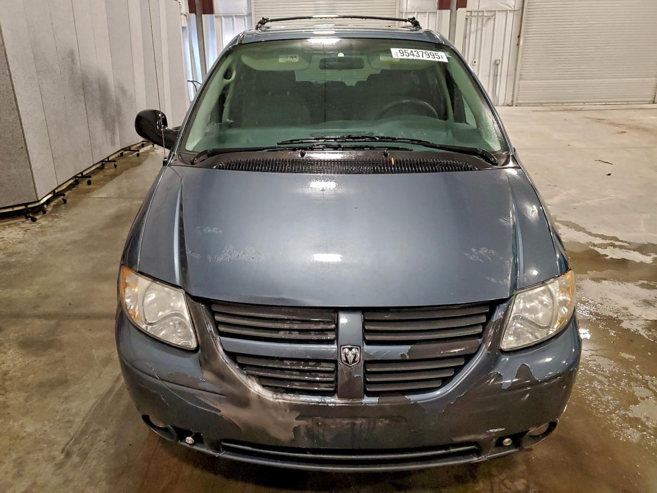 Lot #3318893918 2006 DODGE GRAND CARA