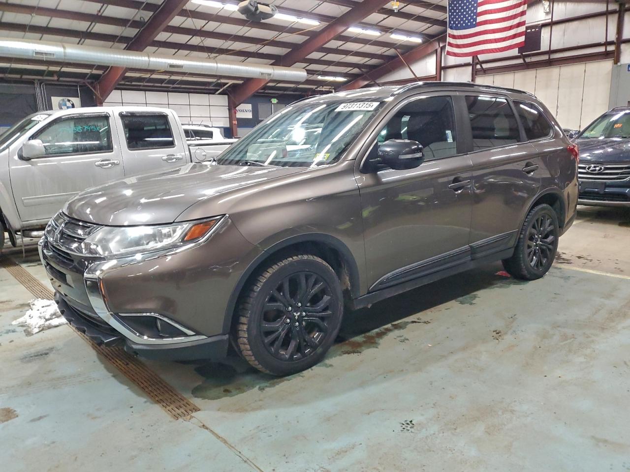 Lot #3316012780 2018 MITSUBISHI OUTLANDER