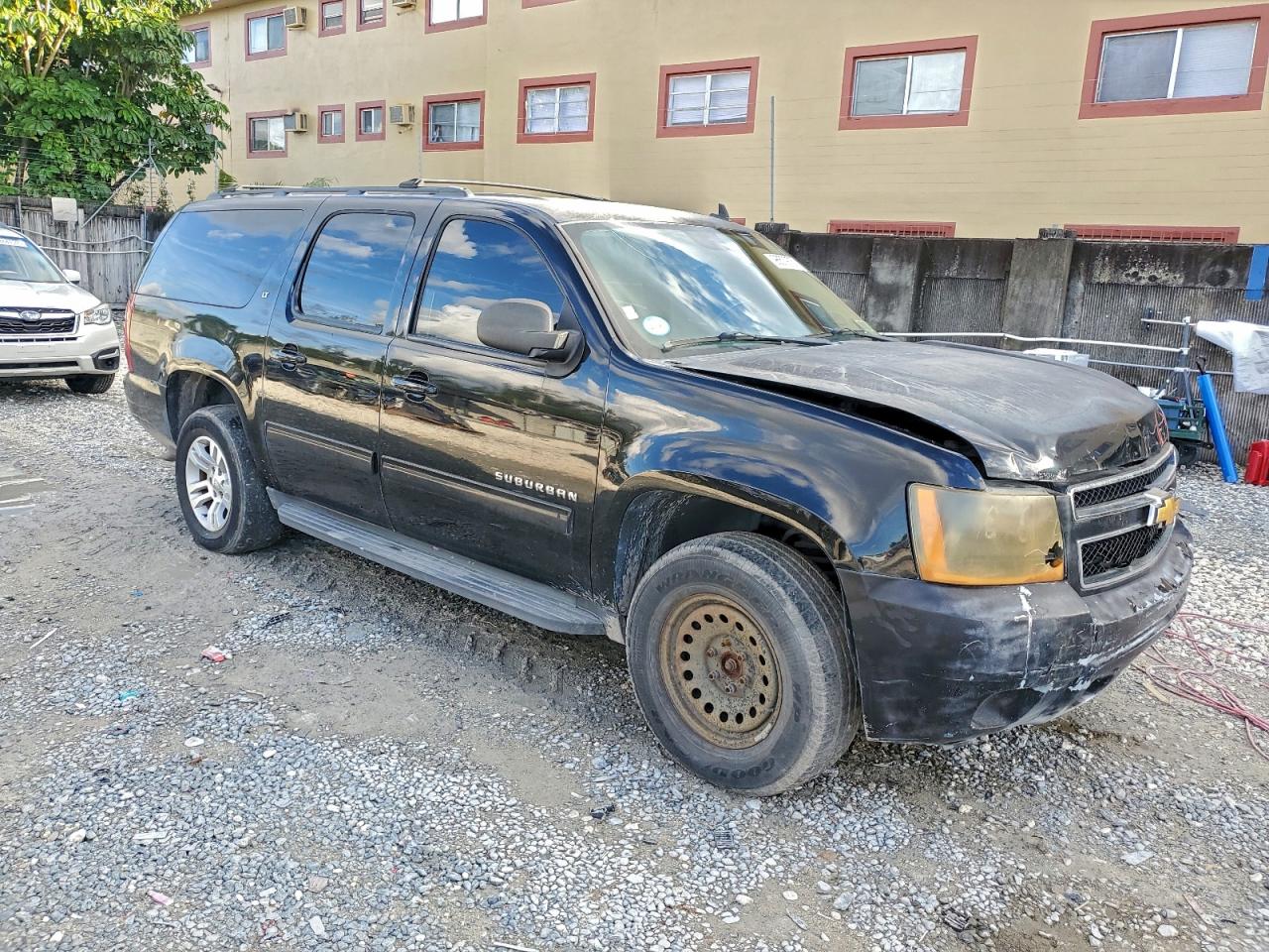 CHEVROLET SUBURBAN K1500 LT