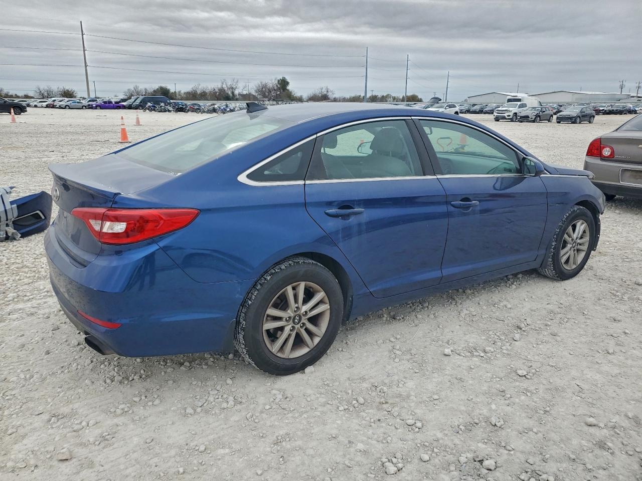 Lot #3317186163 2017 HYUNDAI SONATA SE