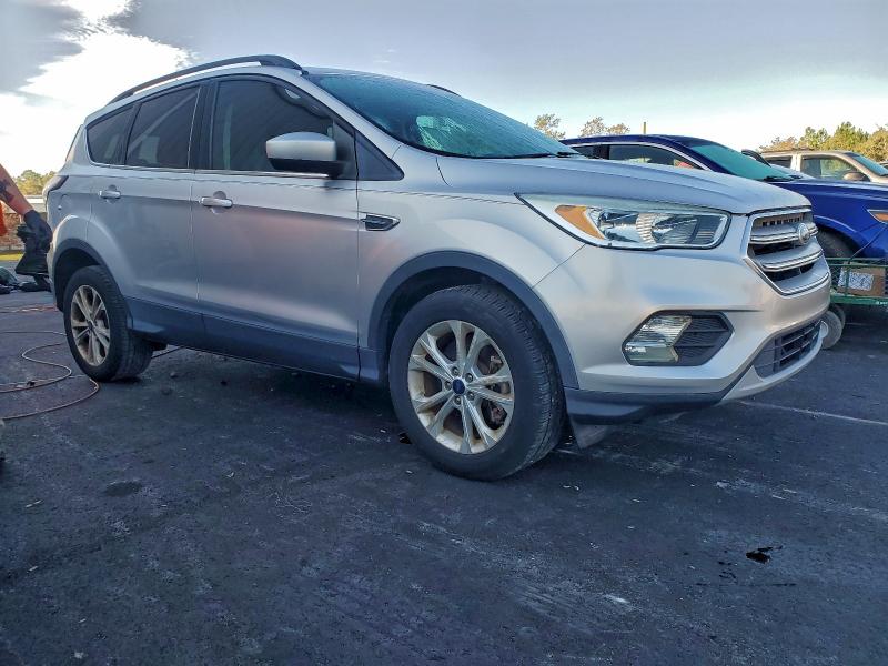 2018 FORD ESCAPE SE #3304609456