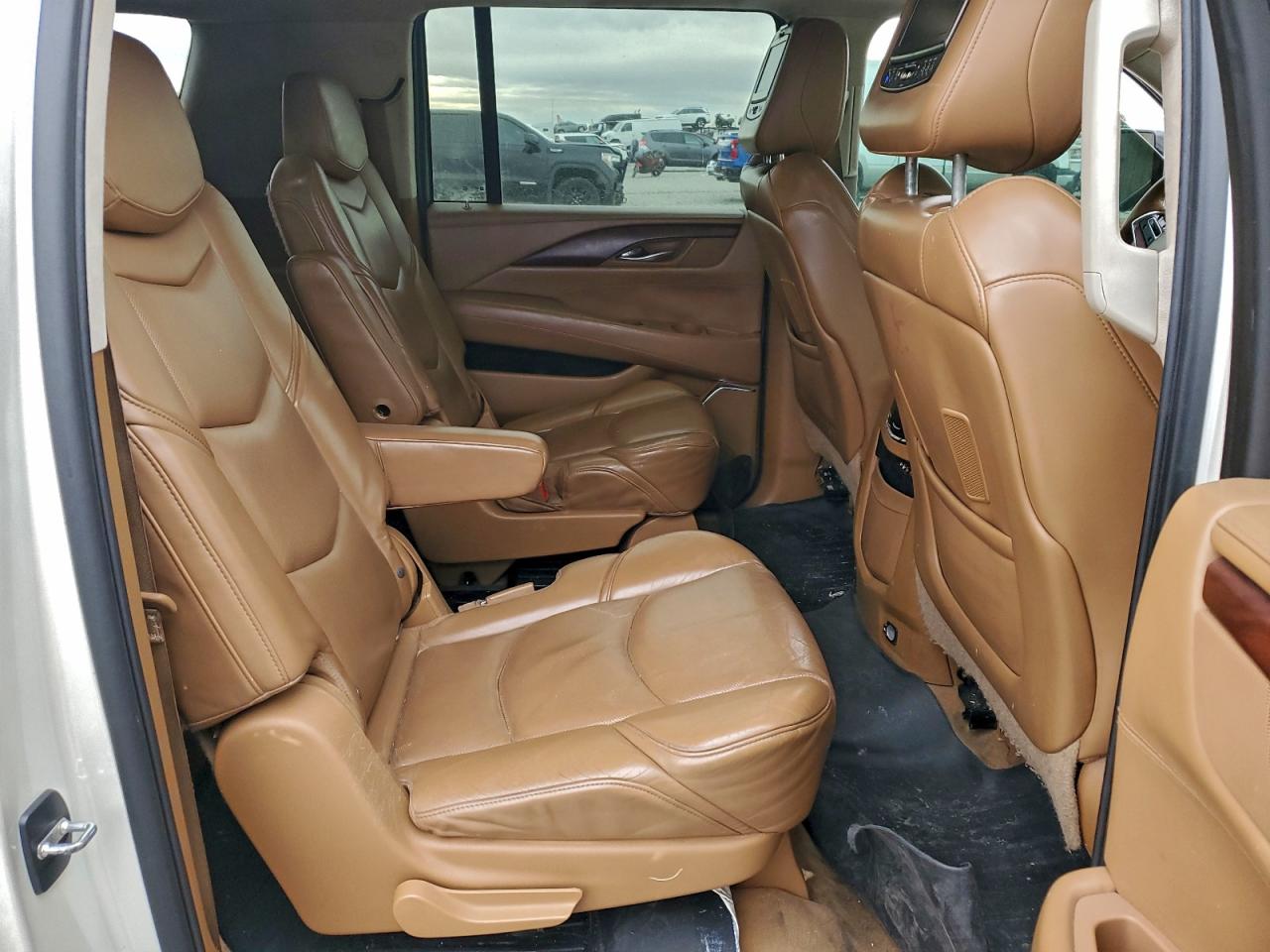 CADILLAC ESCALADE ESV PLATINUM