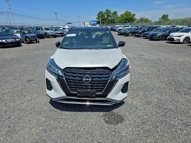 2024 NISSAN KICKS SR #3302697055