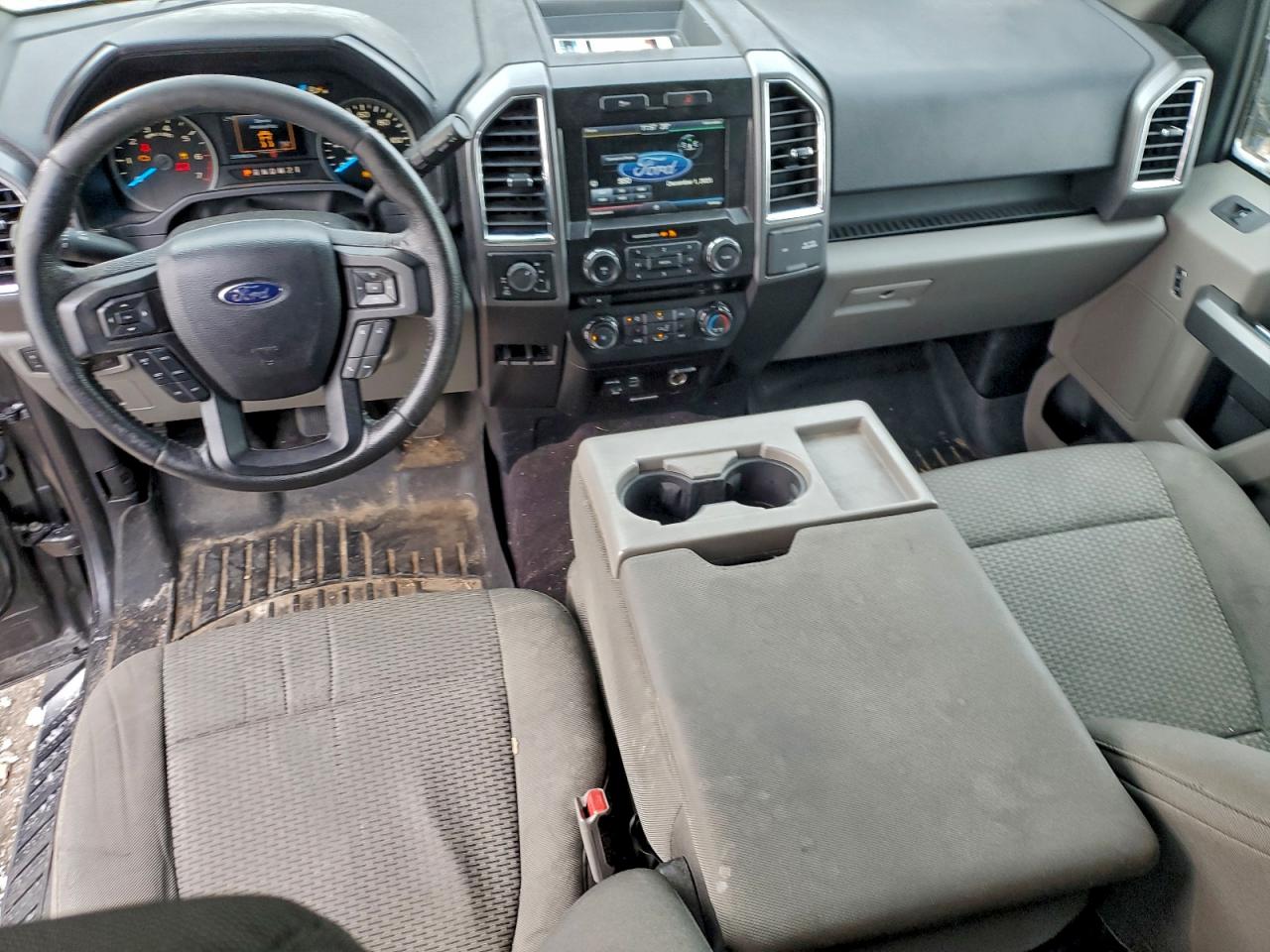 FORD F-150 SUPERCREW