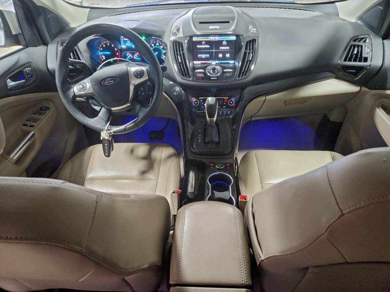 FORD ESCAPE TITANIUM