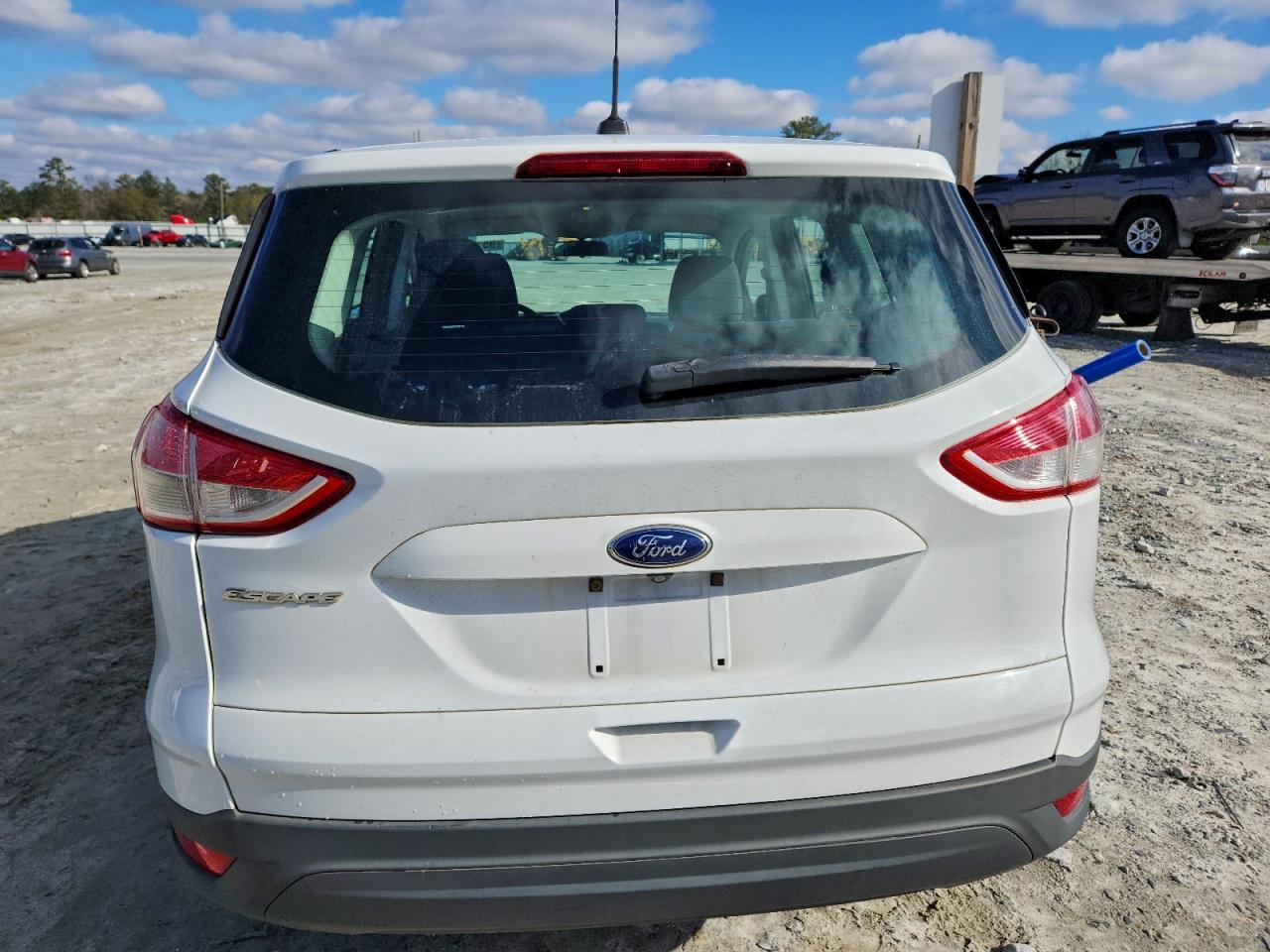 FORD ESCAPE S