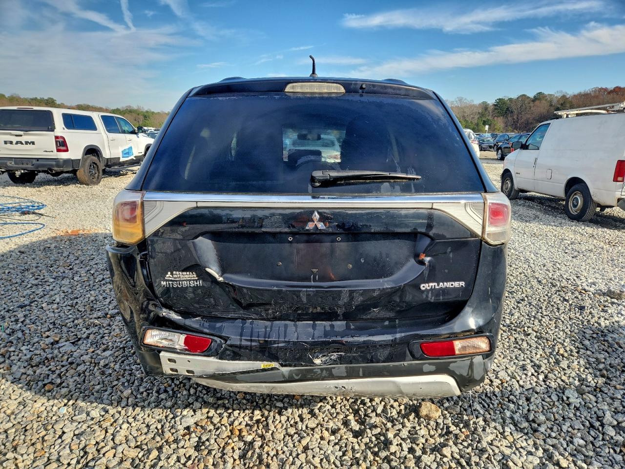 MITSUBISHI OUTLANDER ES