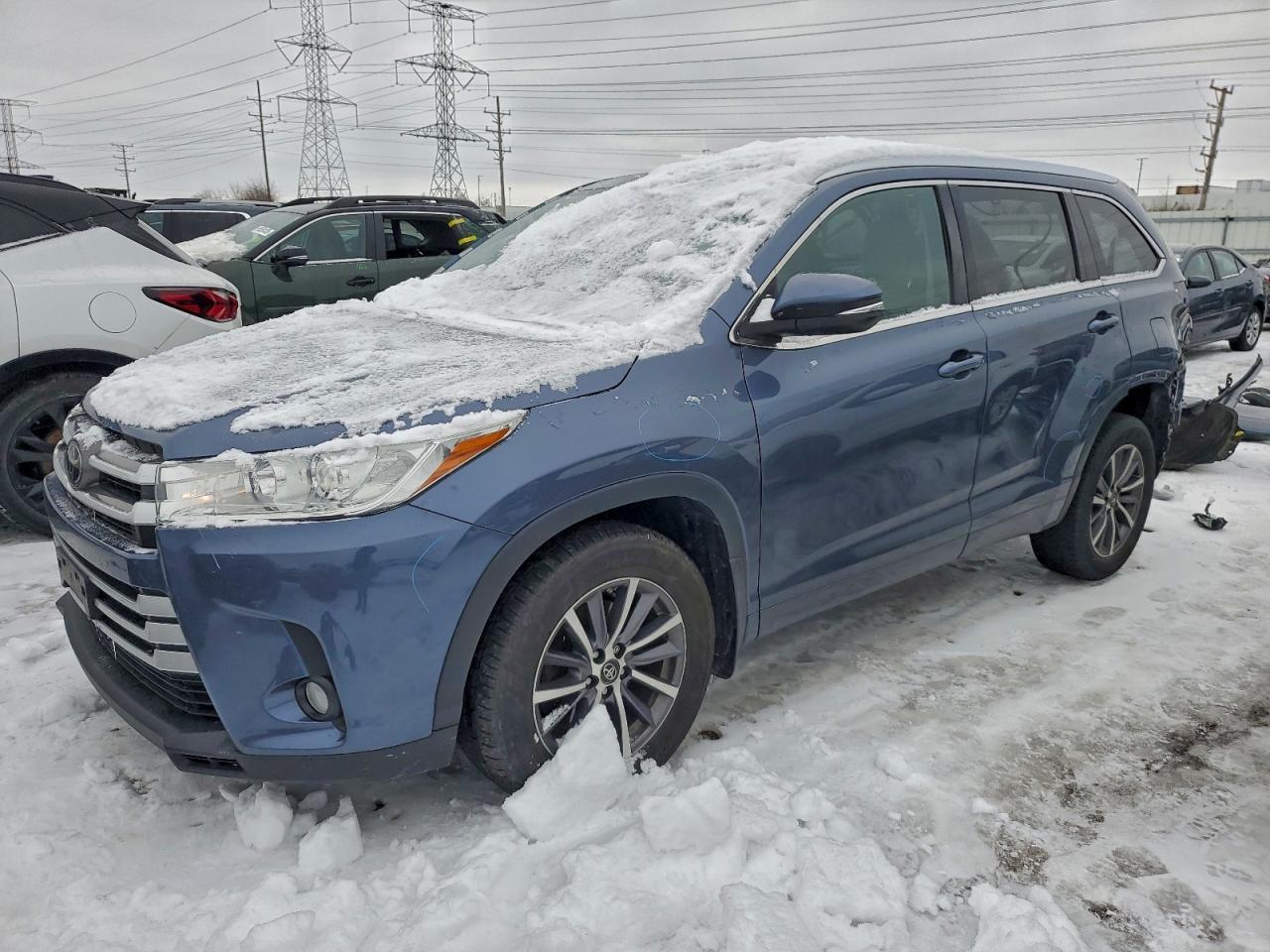 TOYOTA HIGHLANDER SE