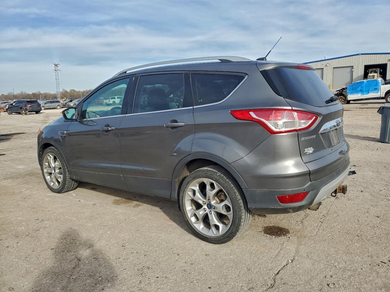 FORD ESCAPE TITANIUM