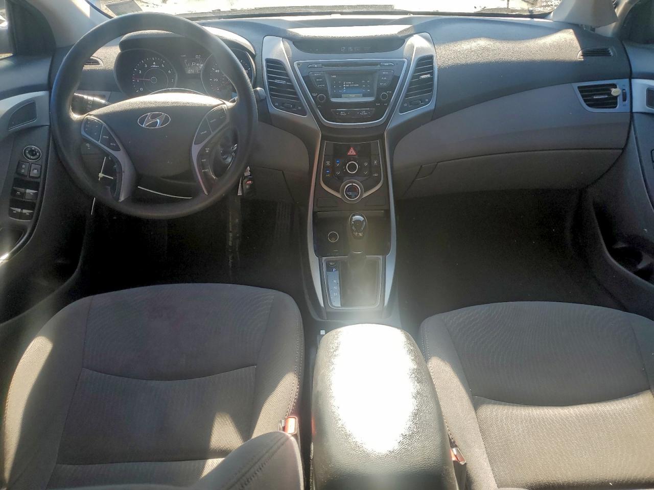 Lot #3316067245 2015 HYUNDAI ELANTRA SE