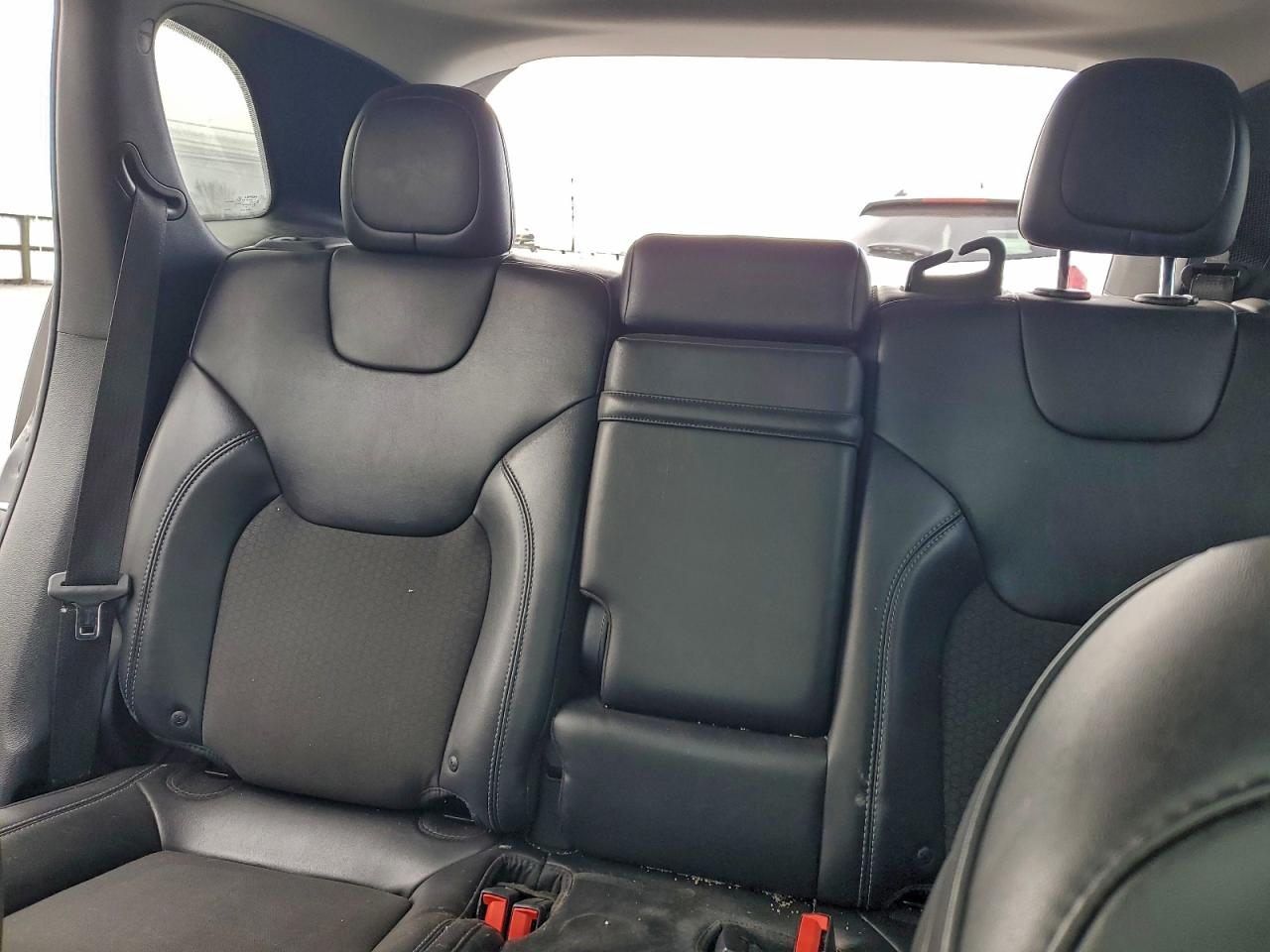 JEEP GRAND CHEROKEE LATITUDE PLUS