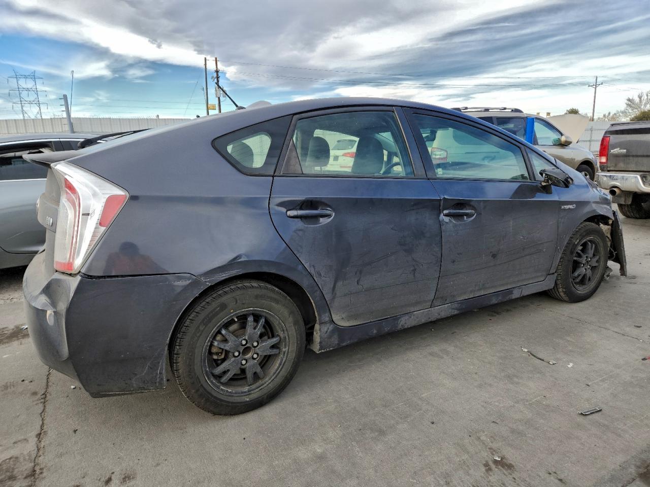 TOYOTA PRIUS