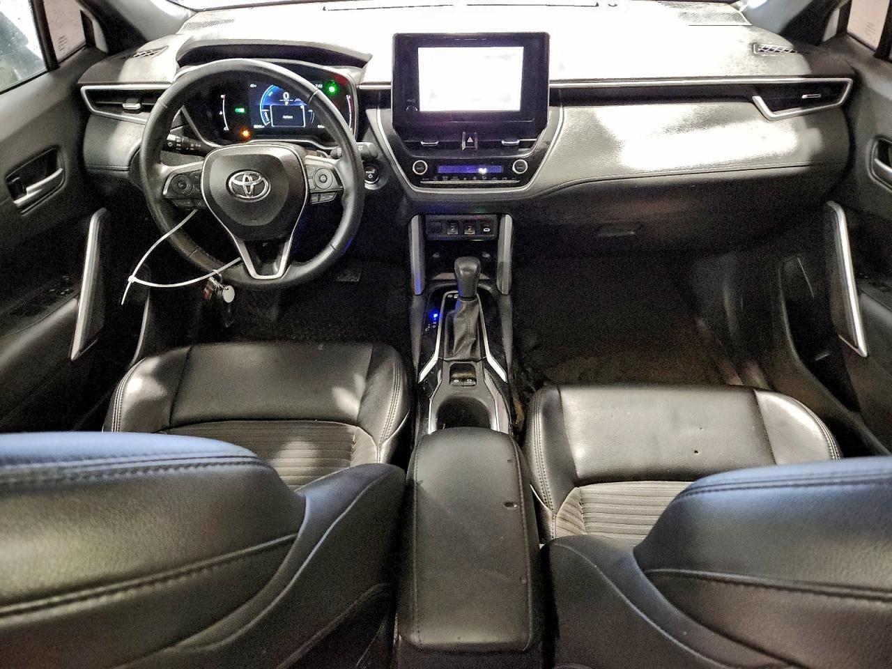 TOYOTA COROLLA CROSS SE