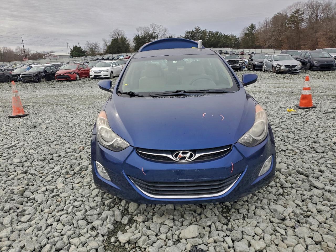 HYUNDAI ELANTRA GLS