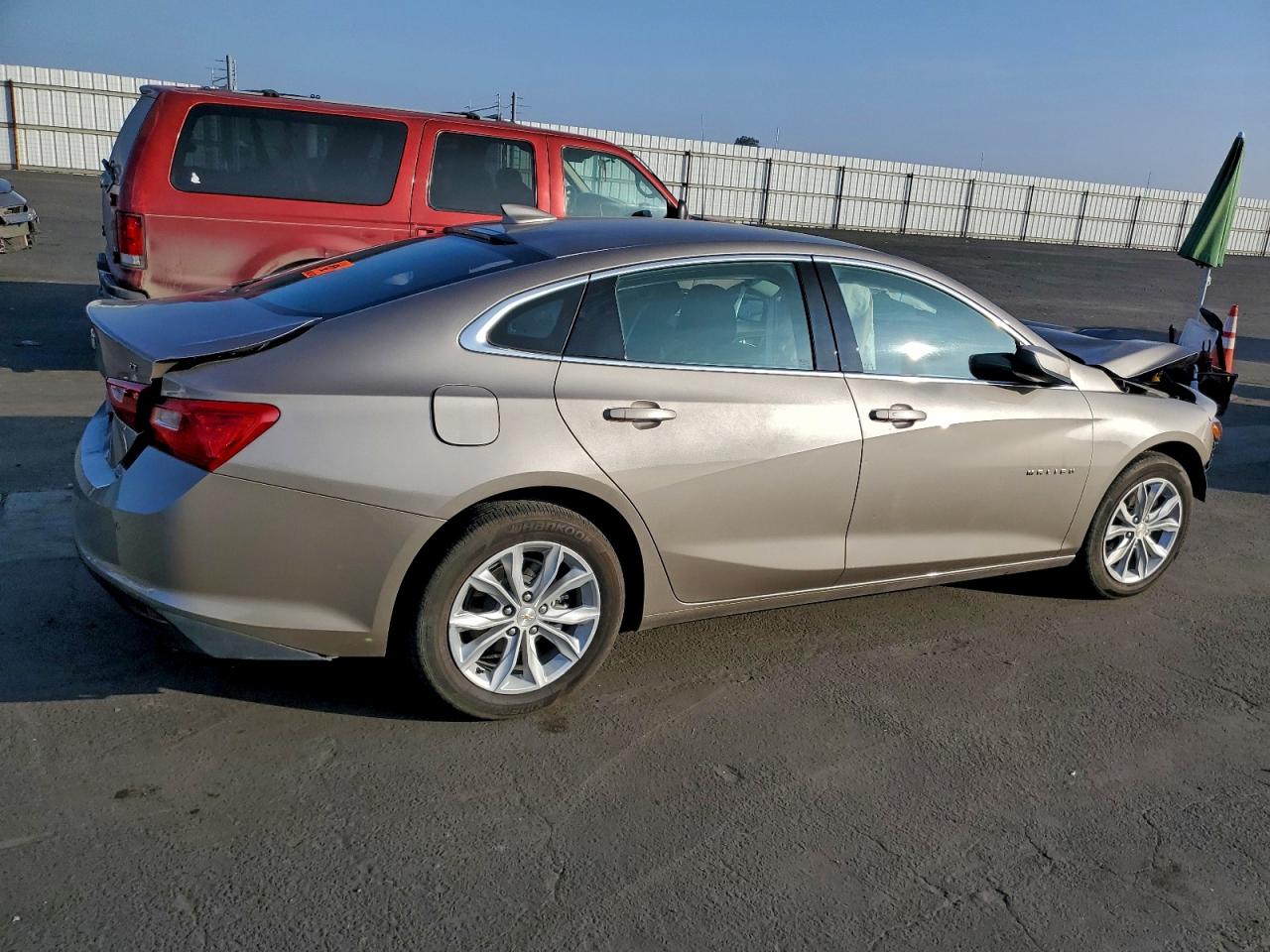 Lot #3309332049 2025 CHEVROLET MALIBU LT