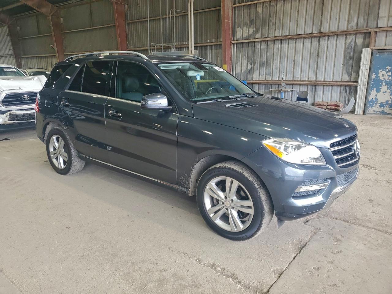 MERCEDES-BENZ M-CLASS 350