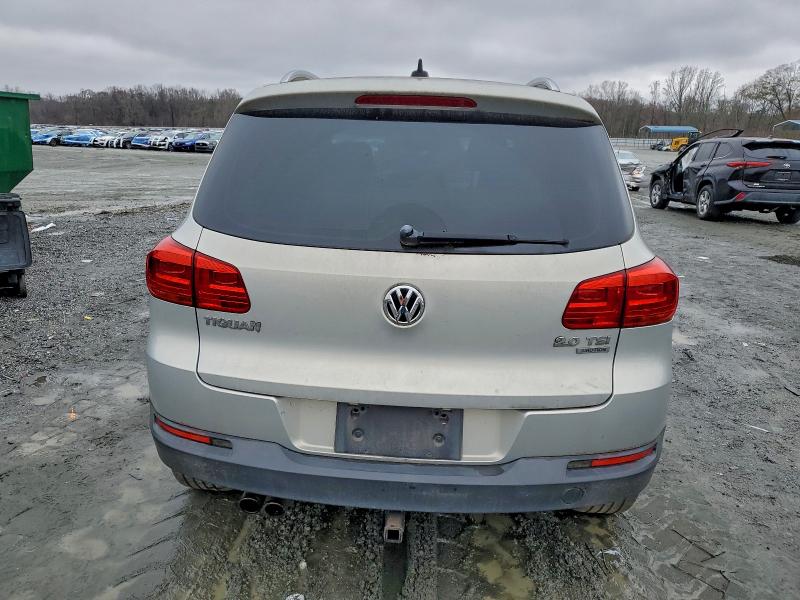 2012 VOLKSWAGEN TIGUAN S #3305387312