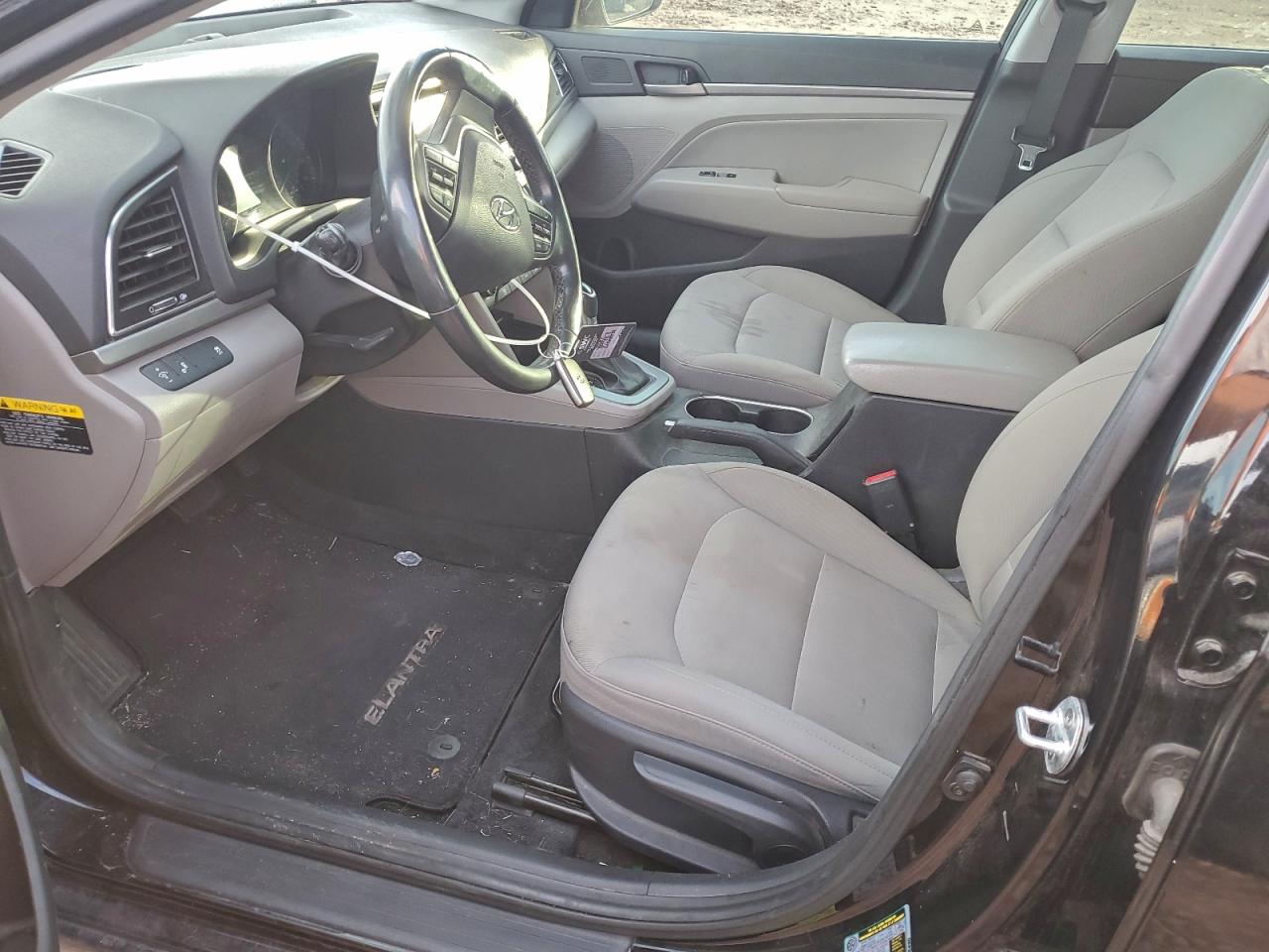 Lot #3302013084 2018 HYUNDAI ELANTRA SE