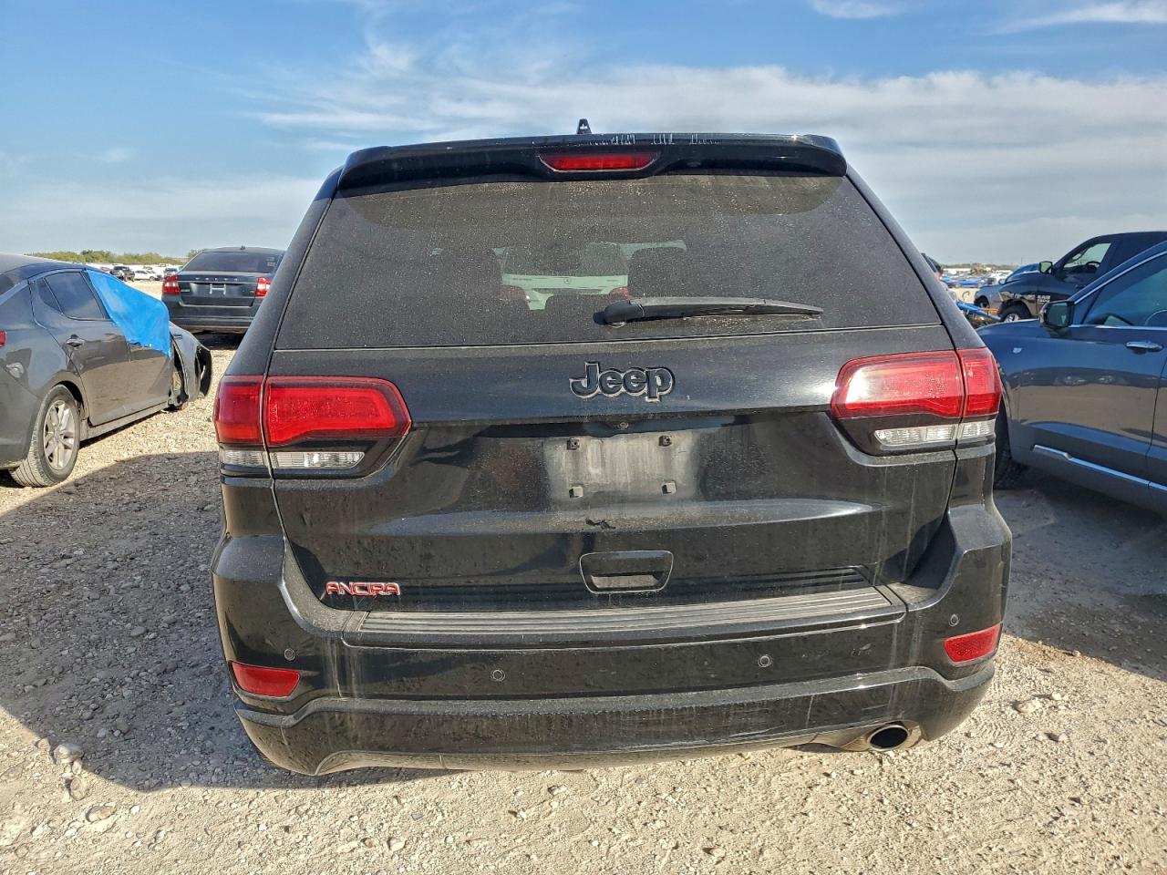 JEEP GRAND CHEROKEE LAREDO