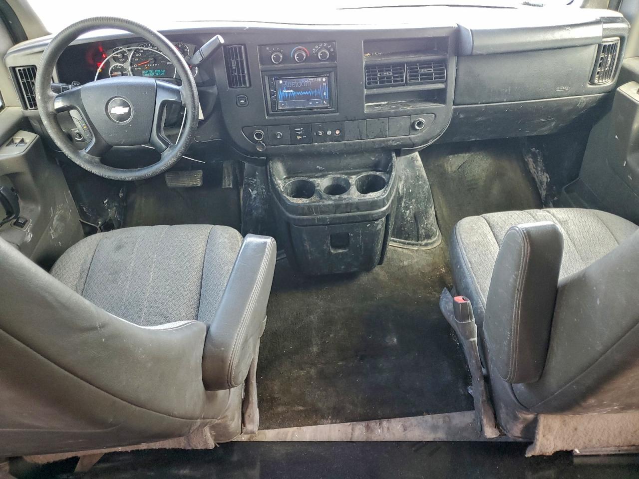 CHEVROLET EXPRESS LT