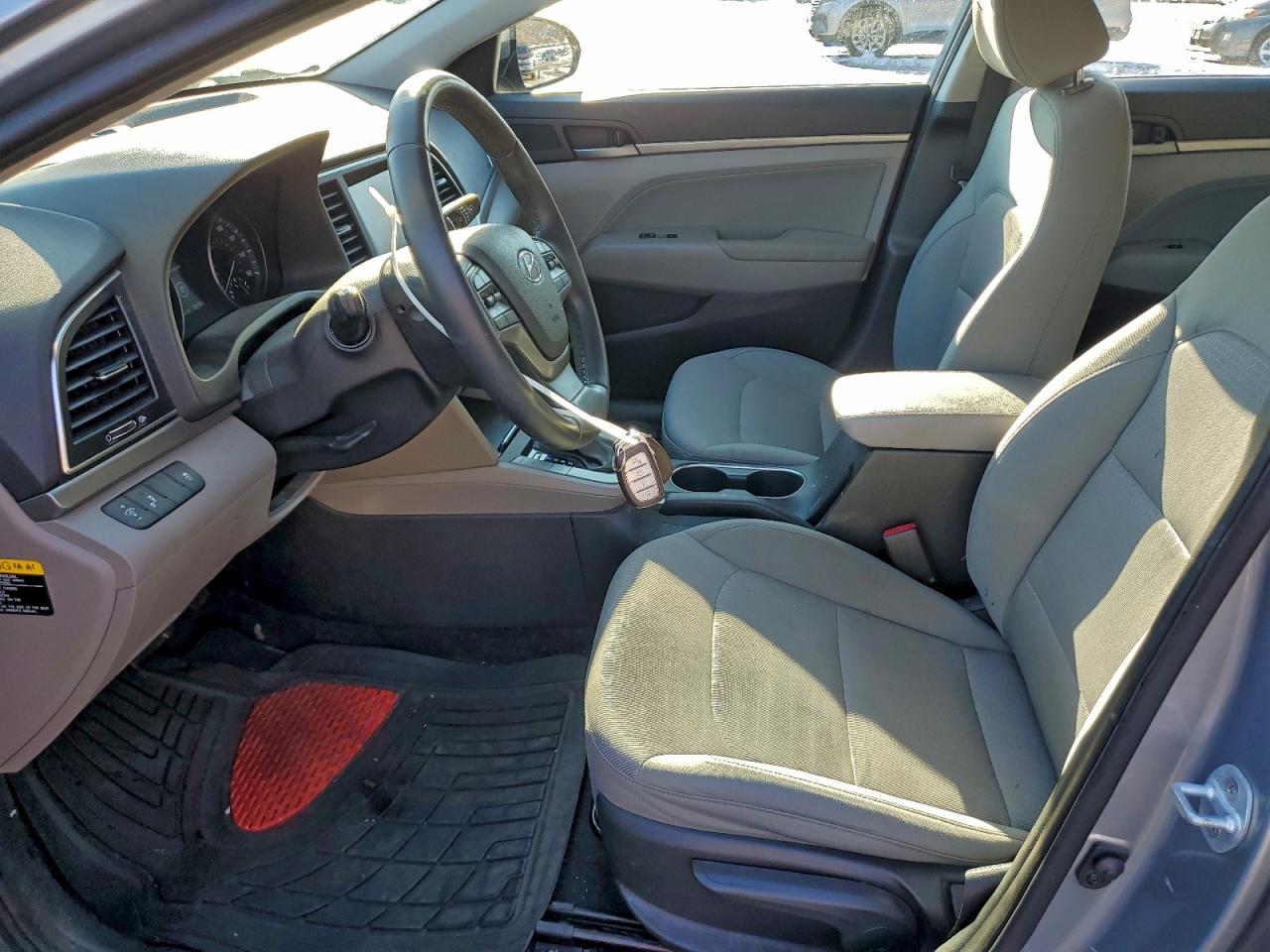 Lot #3317704102 2017 HYUNDAI ELANTRA