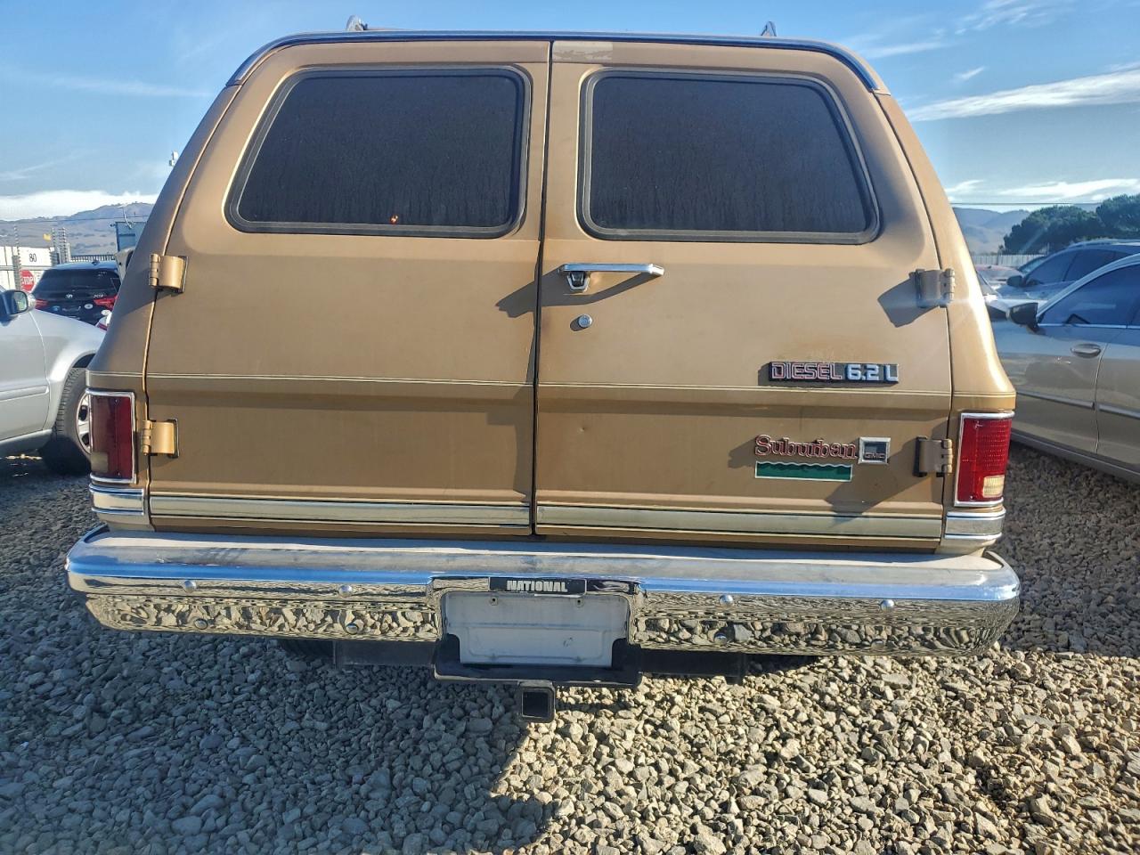 Lot #3304812679 1985 GMC SUBURBAN K