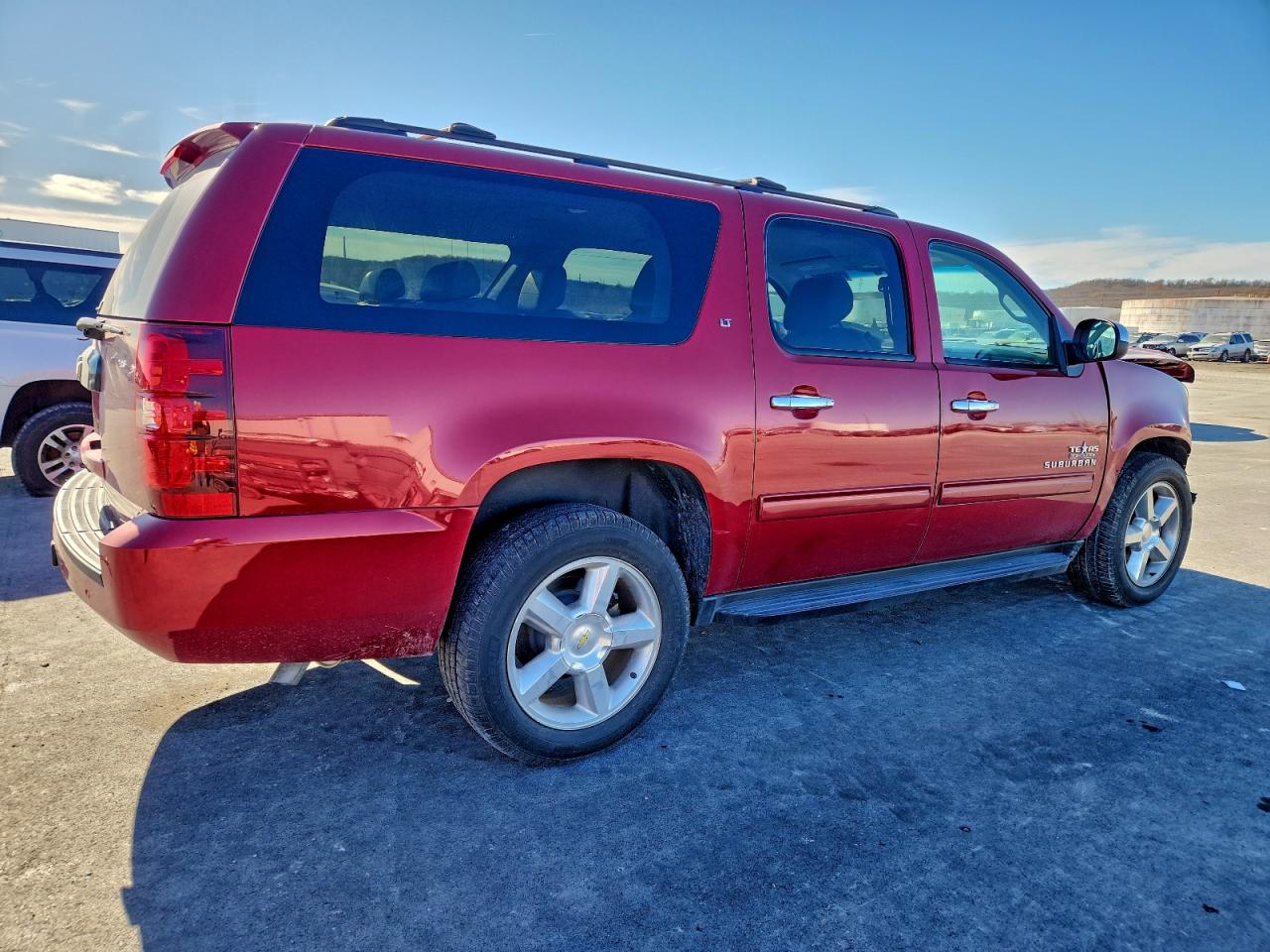 CHEVROLET SUBURBAN C1500 LT