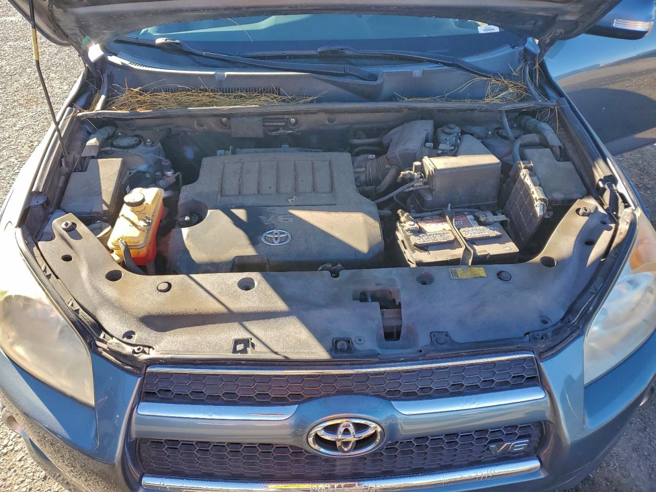 TOYOTA RAV4 LIMITED