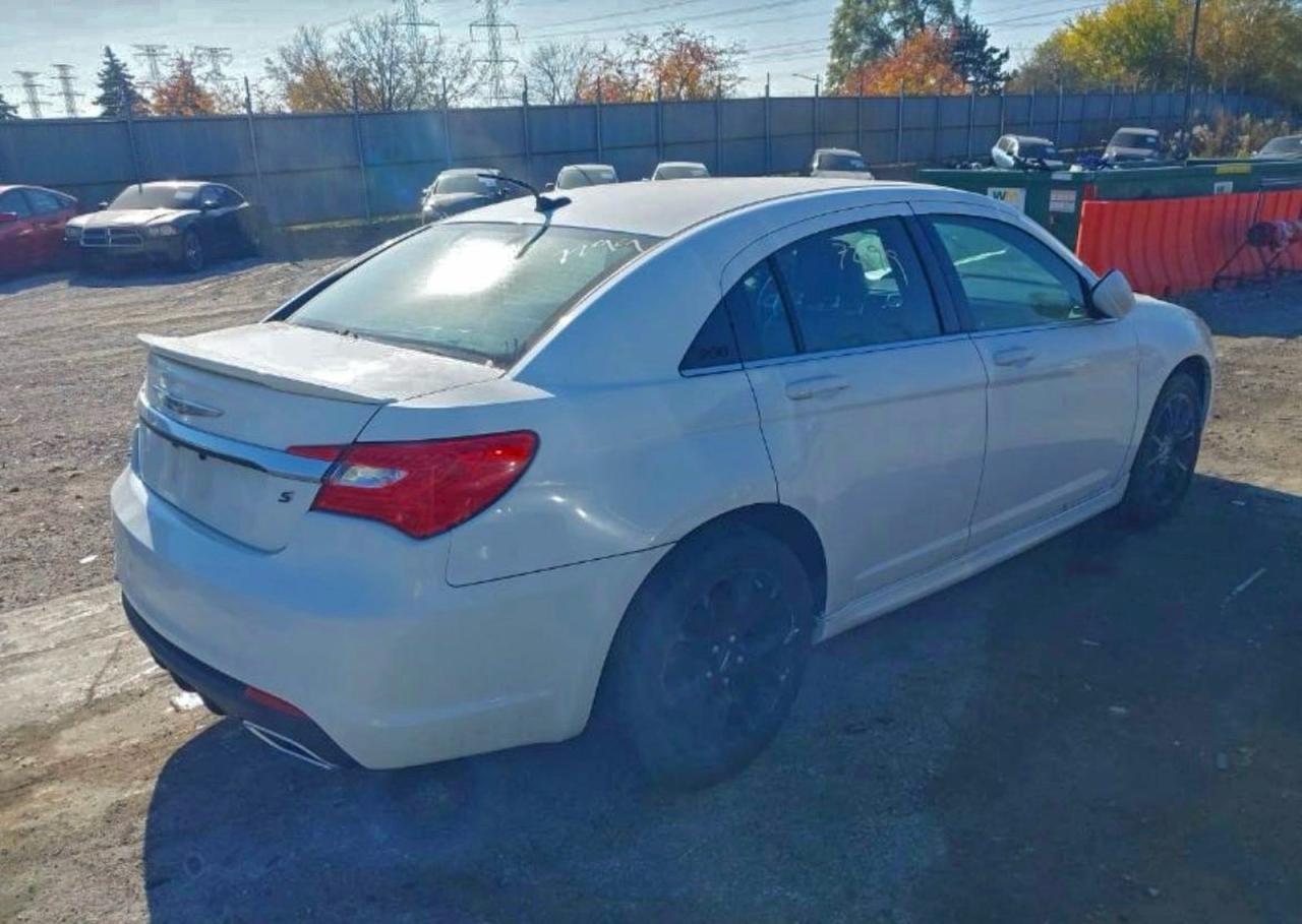 Lot #3310329986 2014 CHRYSLER 200 LIMITE