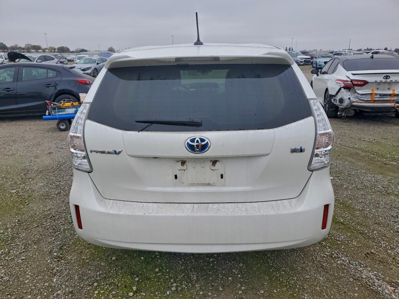 Lot #3316698523 2012 TOYOTA PRIUS V