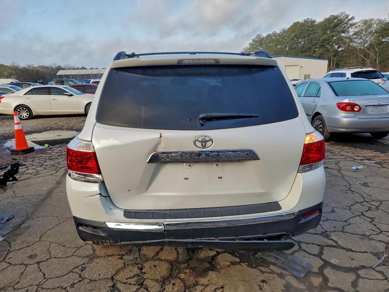 TOYOTA HIGHLANDER LIMITED