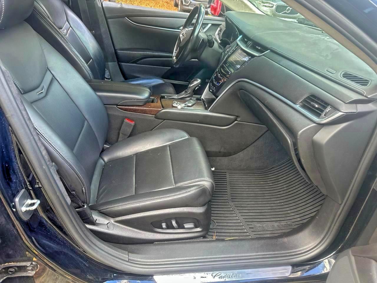 Lot #3318873927 2019 CADILLAC XTS